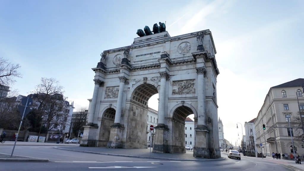 puerta de la victoria - que ver en munich 4 dias