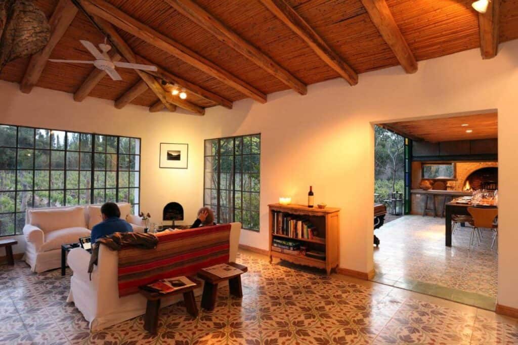 4. hoteles en bodegas mendoza - finca adalgisa