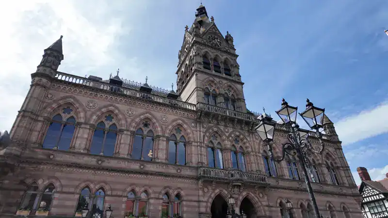 Ayuntamiento (Town Hall) de Chester, edificio neogótico de 1869