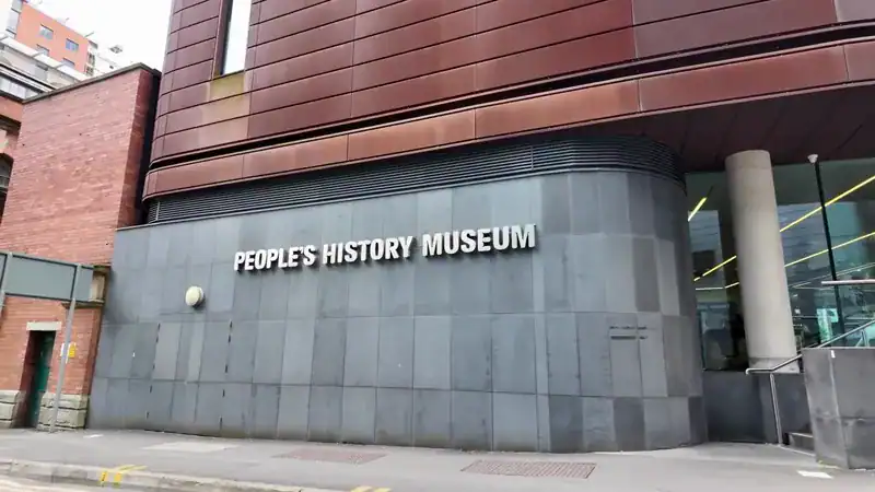La entrada del People's History Museum, el museo nacional de la democracia, en Manchester