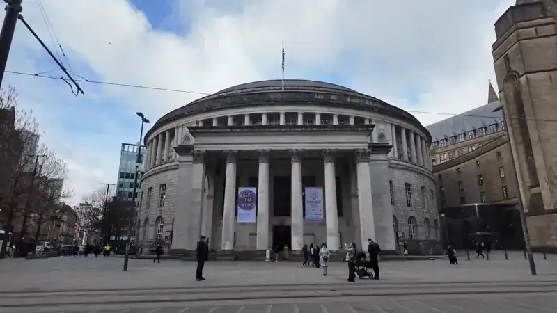 El edificio circular de la Biblioteca Central de Manchester, en St Peter's Square