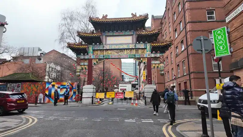 El arco imperial de Chinatown en Manchester, el segundo más grande del Reino Unido