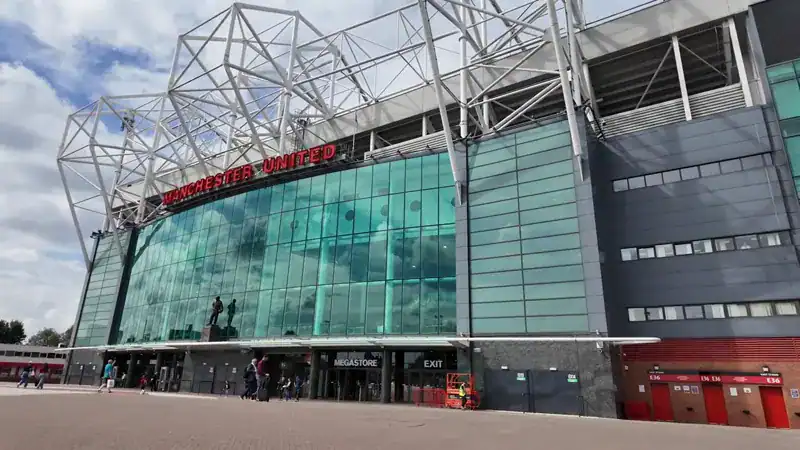 La fachada de Old Trafford, el estadio del Manchester United