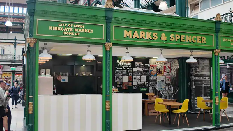 Puesto recreado de Marks & Spencer en el Kirkgate Market de Leeds, donde nació la marca en 1884