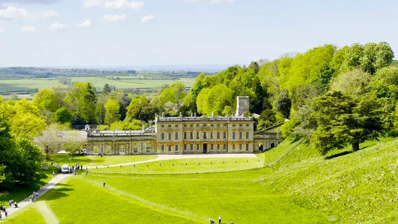 La casa barroca de Dyrham Park al fondo de su parque, cerca de Bath